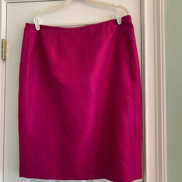 Le Suit Size 16 Magenta Fuschia 2 piece skirt suit set - Picture 9 of 13
